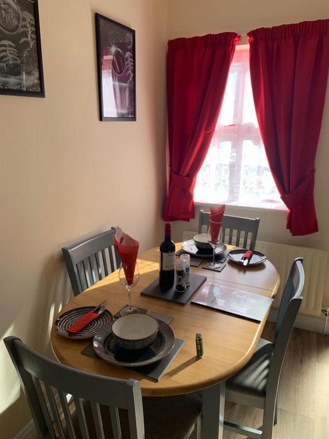 Mayfield House Holiday Home Баллинроб Экстерьер фото